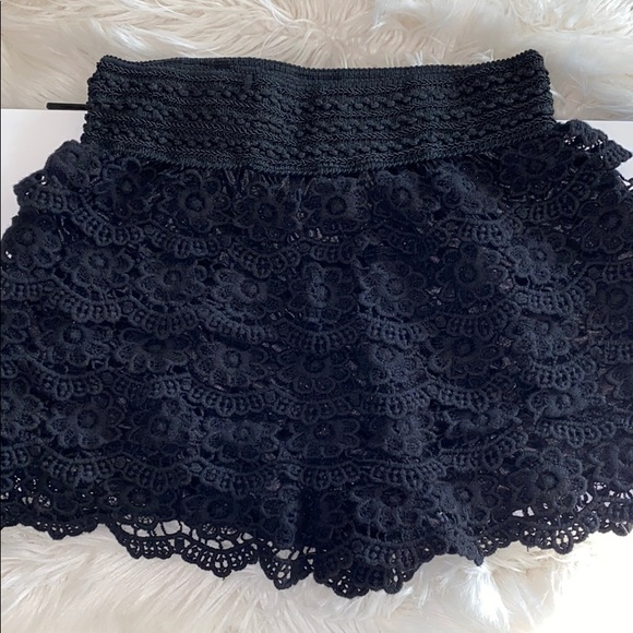 Macrame shorts - Picture 1 of 3